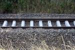 Die Brenzbahn wird von den Baufahrzeugen beherrscht. Foto: Uwe Siedentop