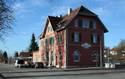 Der ehemalige Bahnhof in Sontheim soll erneut versteigert werden — bisher fand sich kein Käufer. Foto: Uwe Siedentop
