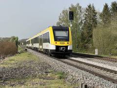 Im Sontheimer Bahnhof auf Gleis 1 kann es derzeit gefqahren werden, Kreuzungen müssen nach Hermaringen oder Niederstotzingen verlegt werden. Die daraus resultierenden Verzögerungen wirken sich auf die komplette Brenzbahn aus. Foto: Uwe Siedentop Im Sontheimer Bahnhof auf Gleis 1 kann es derzeit gefqahren werden, Kreuzungen müssen nach Hermaringen oder Niederstotzingen verlegt werden. Die daraus resultierenden Verzögerungen wirken sich auf die komplette Brenzbahn aus. Foto: Uwe Siedentop